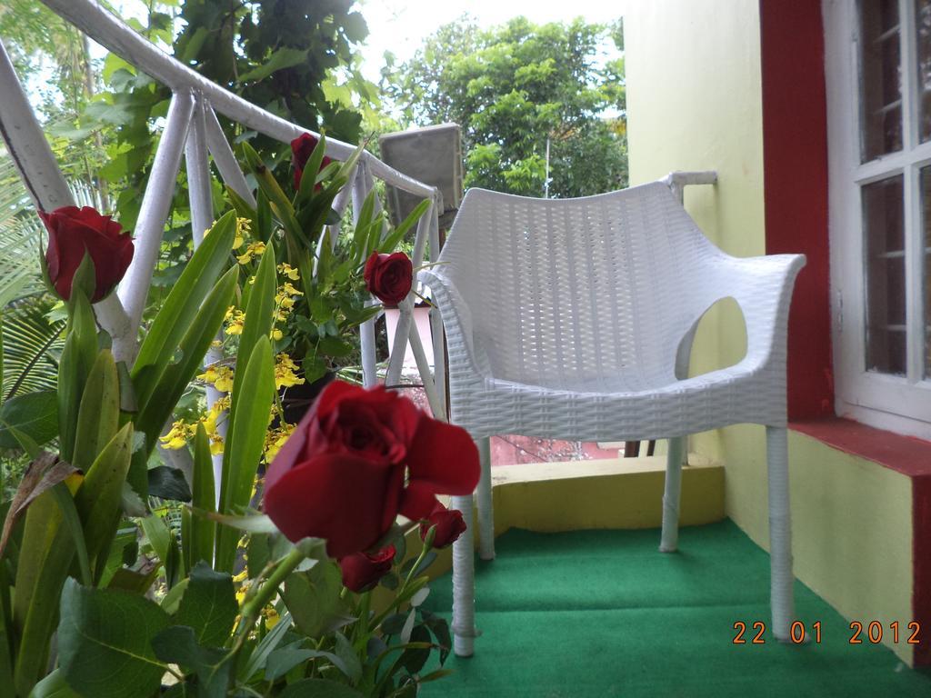 Vivaresidence Homestay Alappuzha Extérieur photo