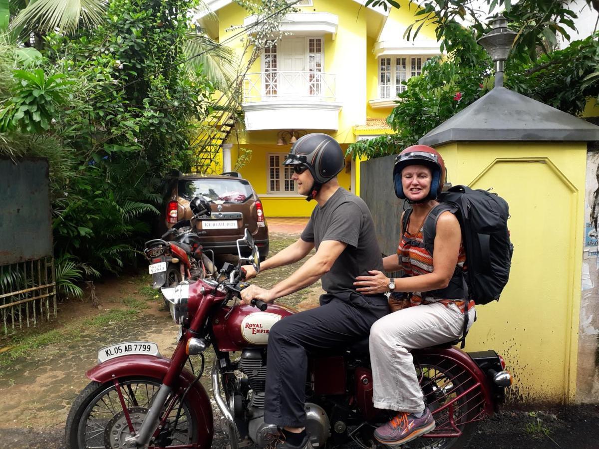Vivaresidence Homestay Alappuzha Extérieur photo